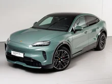 Porsche Cayenne S Coupé in mysticgrünmetallic