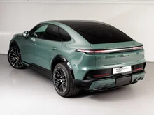 Porsche Cayenne S Coupé in mysticgrünmetallic