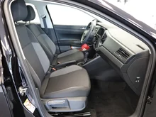 VW Polo 4Me in Deep Black Perleffekt