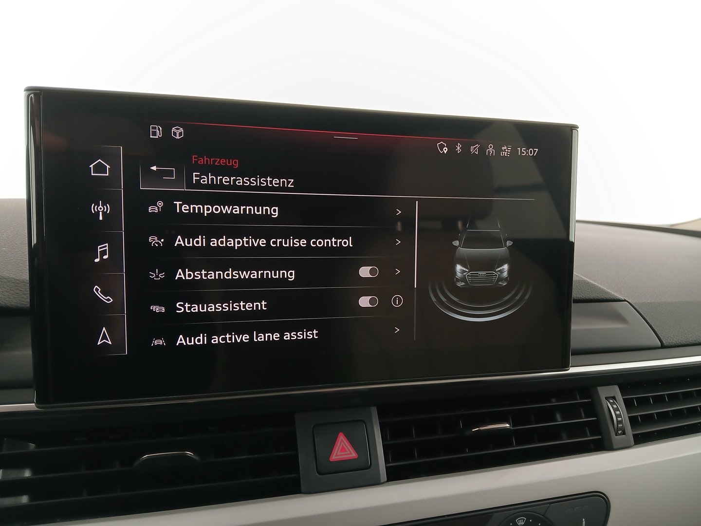 Audi A4 Avant 30 TDI advanced | Bild 21 von 32