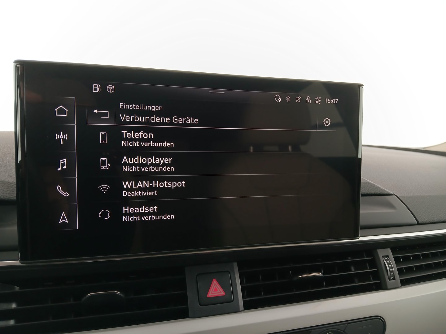 Audi A4 Avant 30 TDI advanced | Bild 25 von 32
