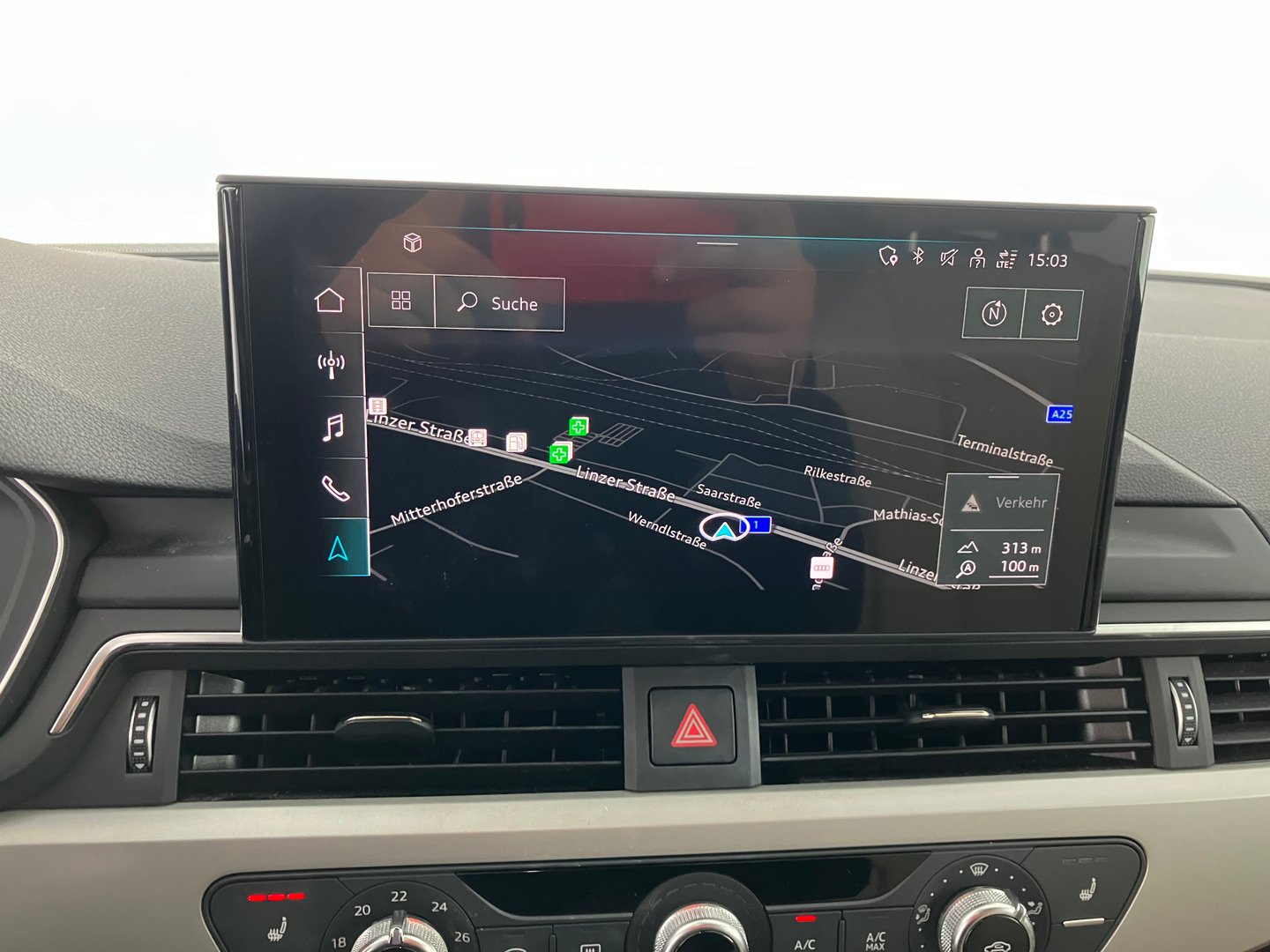 Audi A4 Avant 30 TDI advanced | Bild 6 von 13