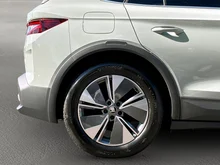Škoda Elroq 85 in Timiano-Grün