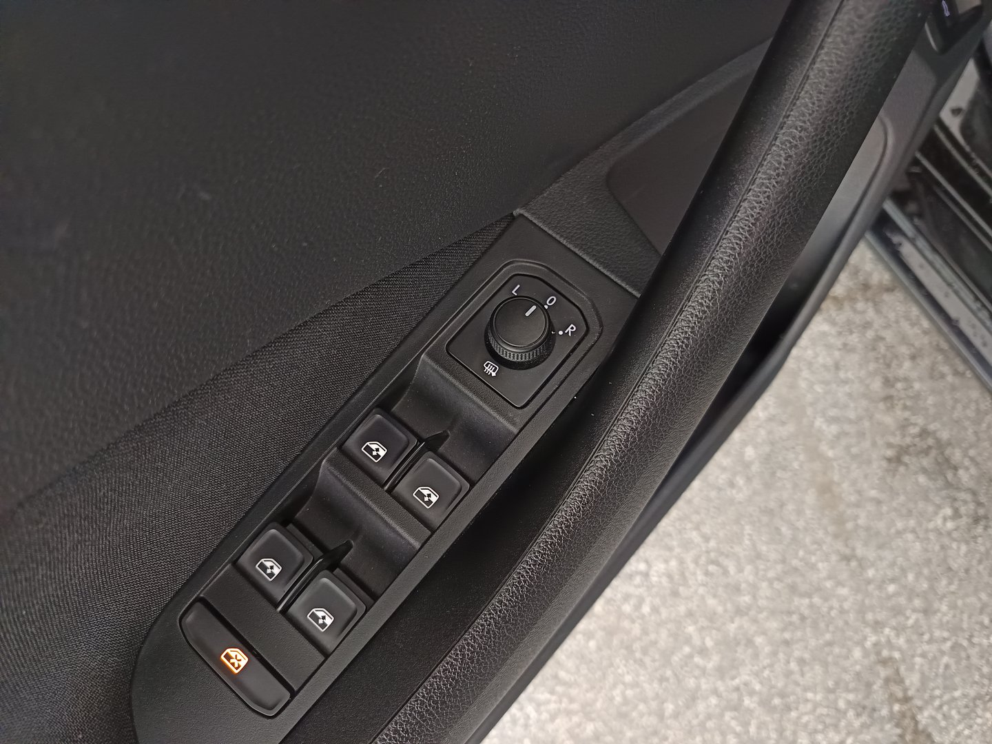 Škoda SCALA Ambition TSI DSG | Bild 11 von 31