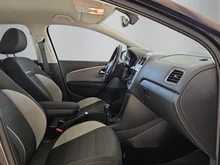 VW Polo CrossPolo BMT in Deep Black Perleffekt