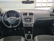 VW Polo CrossPolo BMT in Deep Black Perleffekt