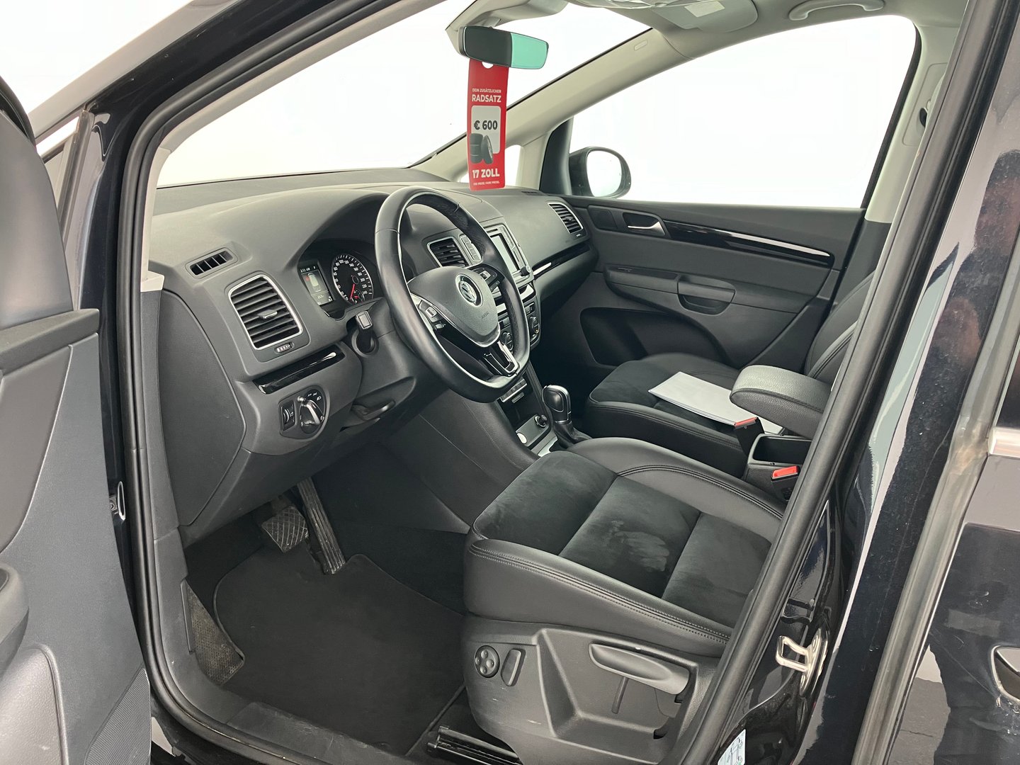 VW Sharan Business SCR 2,0 TDI DSG 7 Sitze | Bild 3 von 16