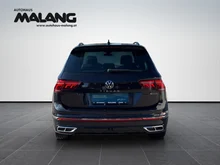 VW Tiguan R-Line 4Motion in DEEP BLACK PERLEFFEKT