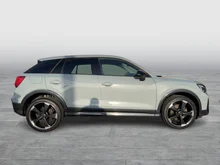 Audi Q2 30 TDI S line in Pfeilgrau Perleffekt