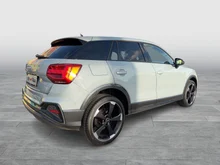 Audi Q2 30 TDI S line in Pfeilgrau Perleffekt