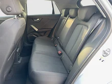 Audi Q2 30 TDI S line in Pfeilgrau Perleffekt