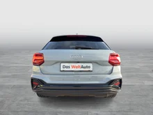 Audi Q2 30 TDI S line in Pfeilgrau Perleffekt