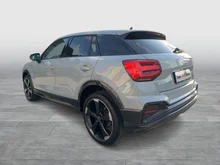 Audi Q2 30 TDI S line in Pfeilgrau Perleffekt
