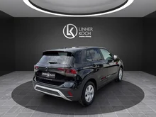 VW T-Cross 4Me TSI in Deep Black Perleffekt