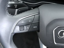 Audi A4 Avant 35 TFSI S line in 0E Mythosschwarz Metallic