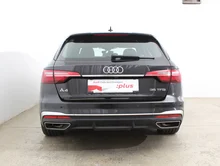 Audi A4 Avant 35 TFSI S line in 0E Mythosschwarz Metallic