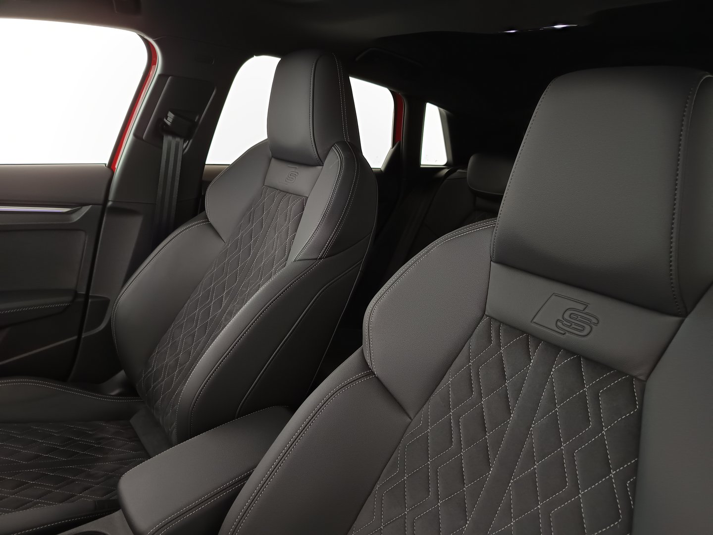 Audi A3 Sportback 45 TFSIe S line | Bild 37 von 40