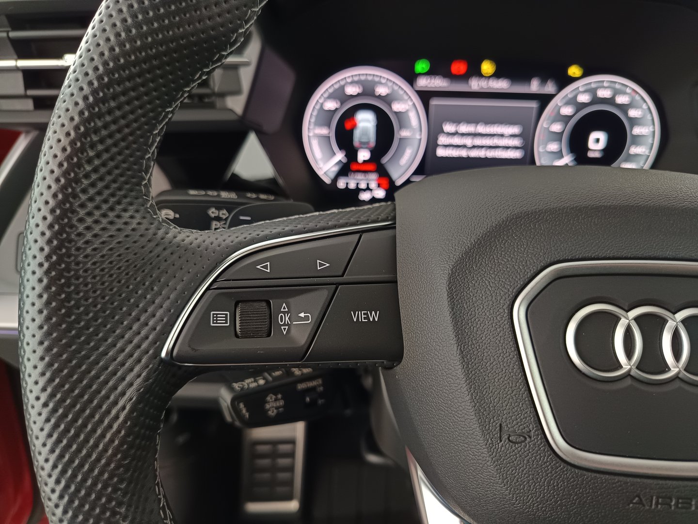 Audi A3 Sportback 45 TFSIe S line | Bild 16 von 40