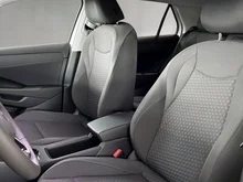 VW T-Roc Life eTSI DSG in Pure White Dach Black Uni