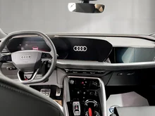 Audi Q5 SUV TDI quattro 150 kW in Mythosschwarz Metallic