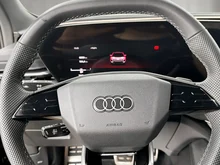 Audi Q5 SUV TDI quattro 150 kW in Mythosschwarz Metallic