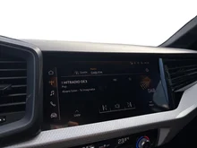 Audi A1 Sportback 25 TFSI intense in Mythosschwarz Metallic