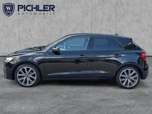 Audi A1 Sportback 25 TFSI intense in Mythosschwarz Metallic
