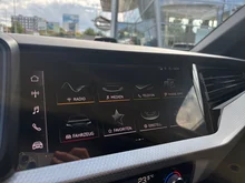 Audi A1 Sportback 25 TFSI intense in Mythosschwarz Metallic