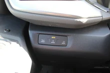 VW Multivan Business Plus ÜH eHyb 180 kW 4M in Starlightblue Metallic