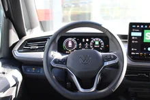 VW Multivan Business Plus ÜH eHyb 180 kW 4M in Starlightblue Metallic