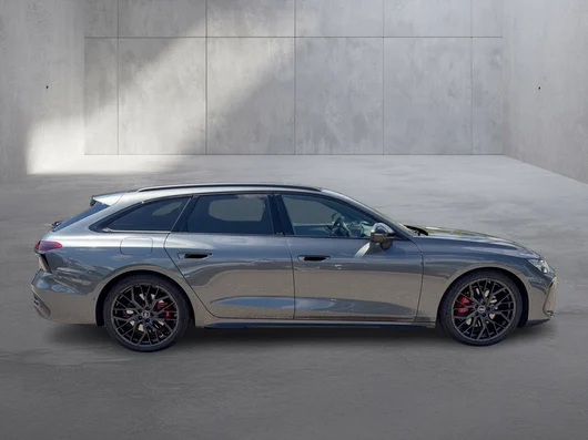 Bild eines Audi A6 Avant e-hybrid quattro 270 kW