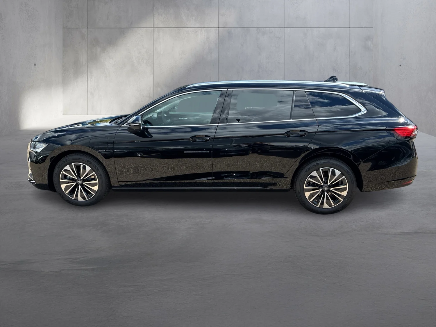 Bild eines Škoda Superb Combi Selection iV TSI DSG