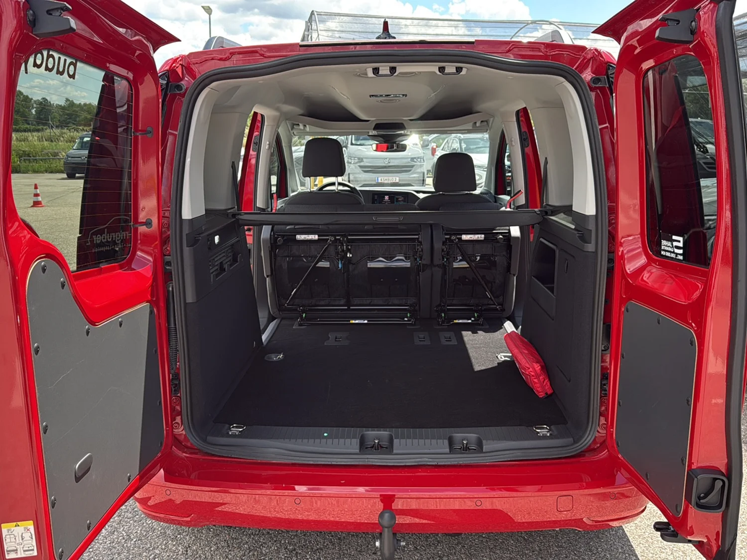 Bild eines Caddy Family TDI
