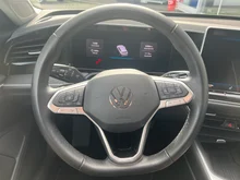 VW Passat Variant Business TDI DSG in Grenadillschwarz Metallic