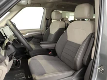 VW Multivan Edition eHybrid 180 kW 4MOTION in Puregrey/Dach Deepblack