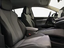 Škoda Enyaq 80 in Black-Magic Perleffekt