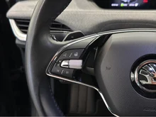 Škoda Enyaq 80 in Black-Magic Perleffekt