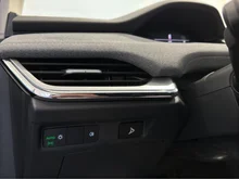 Škoda Enyaq 80 in Black-Magic Perleffekt