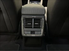 Škoda Enyaq 80 in Black-Magic Perleffekt
