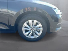 Škoda Octavia Combi Selection TSI mHEV DSG in Black-Magic Perleffekt