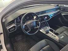Audi A6 Limousine 40 TDI Design in Gletscherweiss Metallic