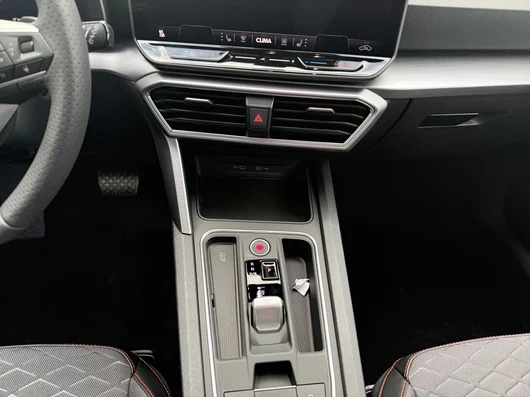 Bild eines SEAT Leon SP Kombi FR e-HYBRID 150/204 DSG