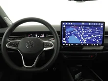 VW ID.7 Tourer Pro 210 kW Business - 77 kWh in Gletscherweiß Metallic Dach Schwarz