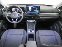 VW T-Roc Life eTSI DSG in Flame Red Dach Black Uni