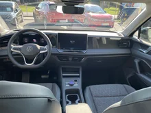 VW Tiguan Friends eHybrid DSG 150 kW in Grenadillschwarz Metallic