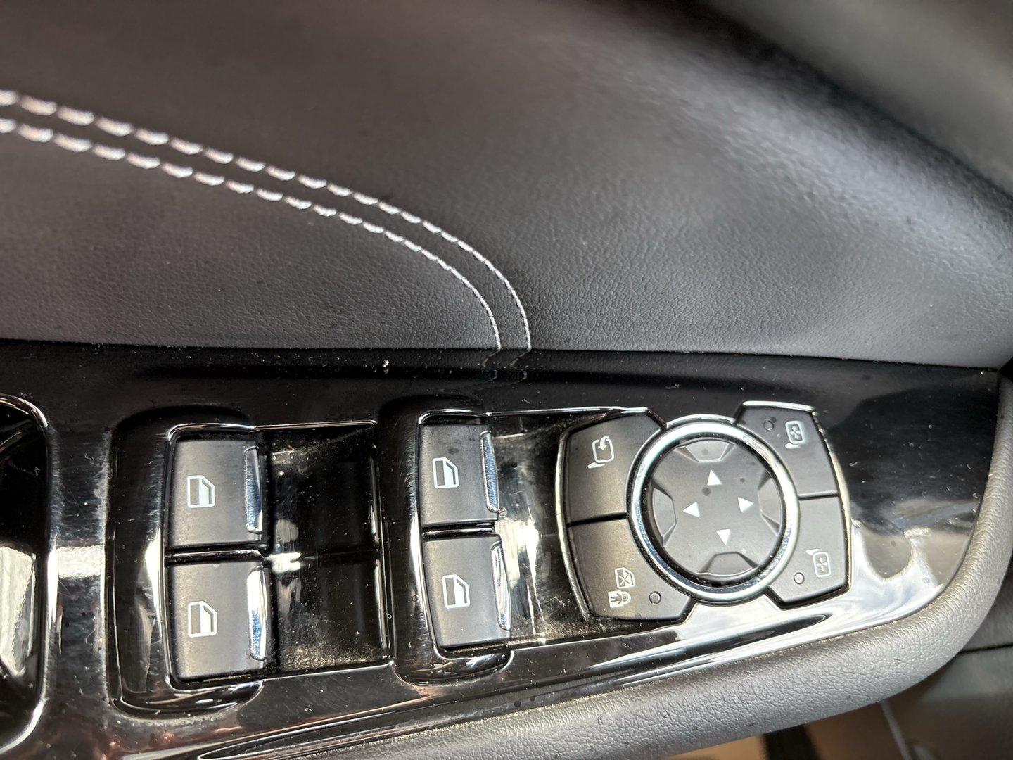 Ford Galaxy 2,0 EcoBlue SCR Titanium Aut. | Bild 6 von 18