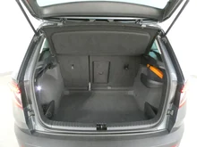 Škoda Karoq Ambition in dunkelrot metallic