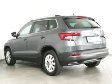 Škoda Karoq Ambition in dunkelrot metallic