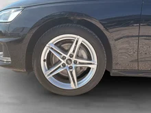 Audi A4 Avant 40 TDI advanced quattro in MYTHOSSCHWARZ METALLIC