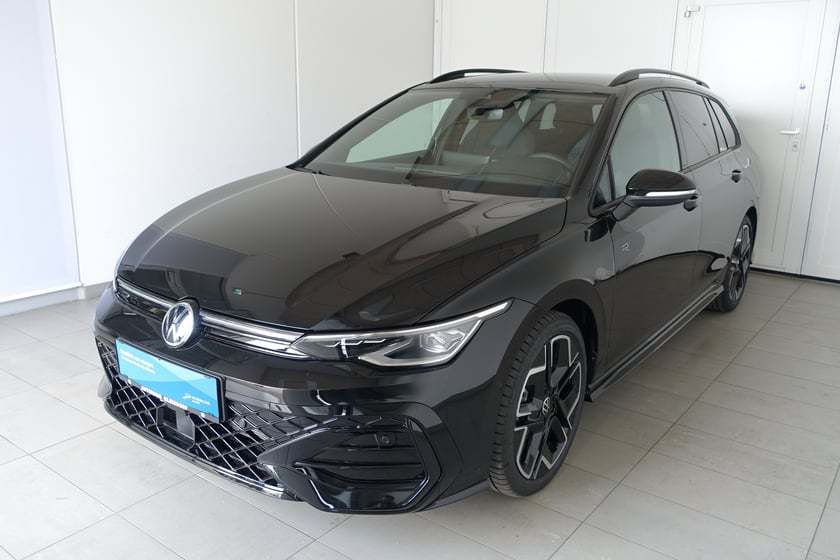 VW Golf Variant Sport mHeV DSG